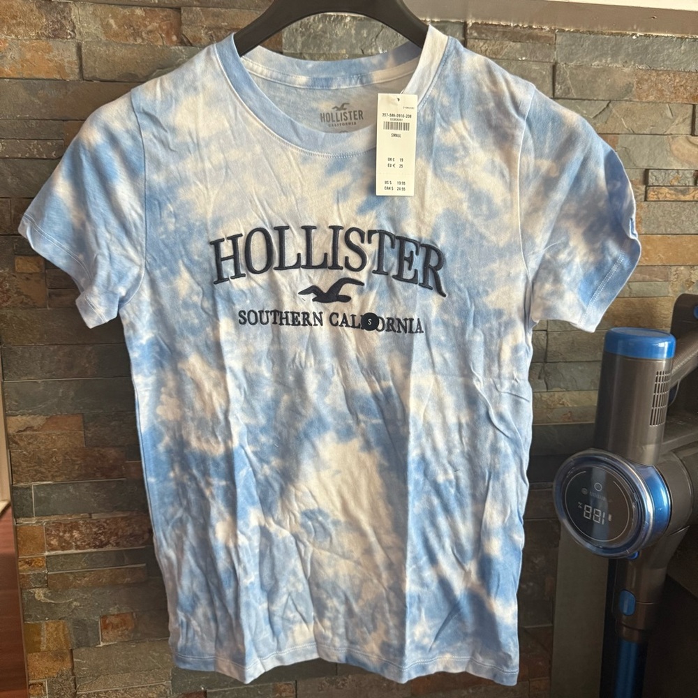 Hollister Sky Blue Cloud T-Shirt